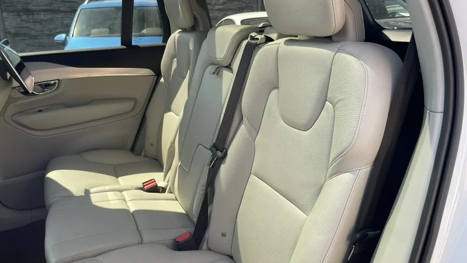 VOLVO XC90 -