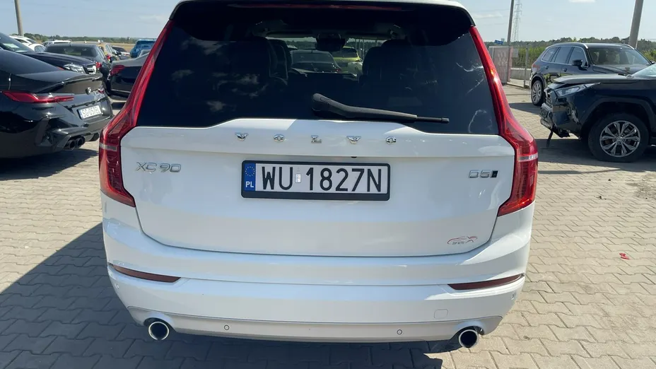 VOLVO XC90 -