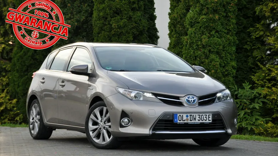 TOYOTA Auris -