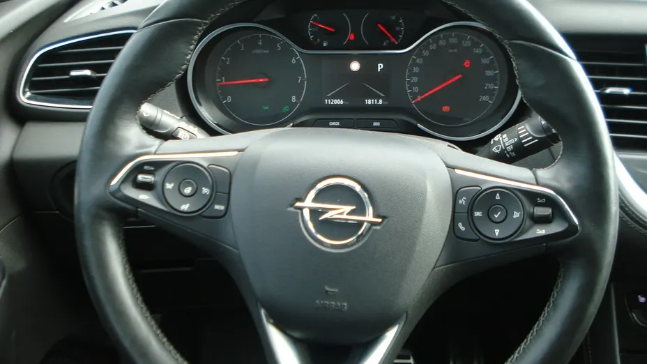 OPEL Grandland X -