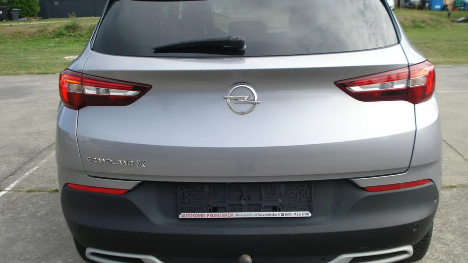 OPEL Grandland X -
