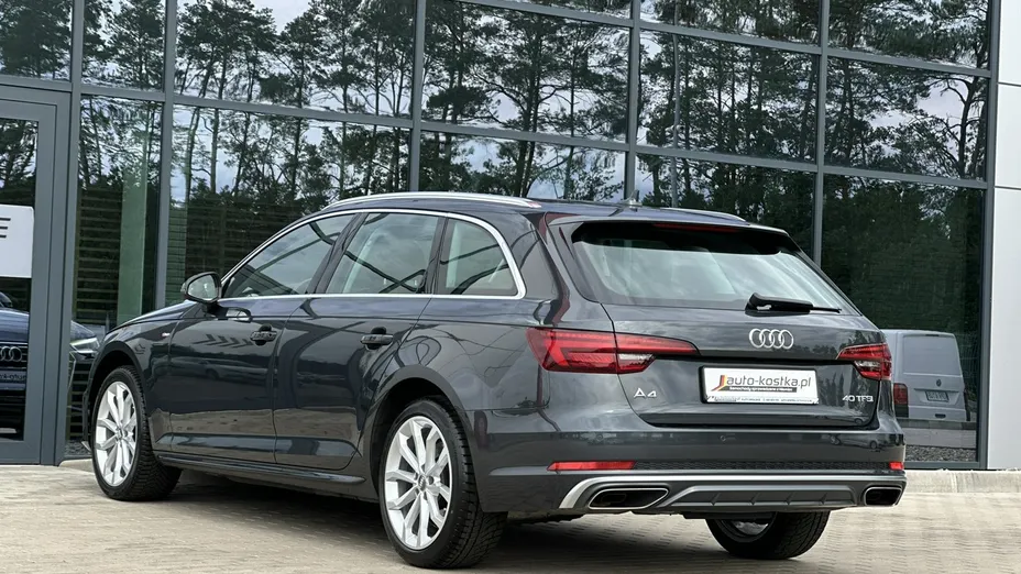AUDI A4 Avant -