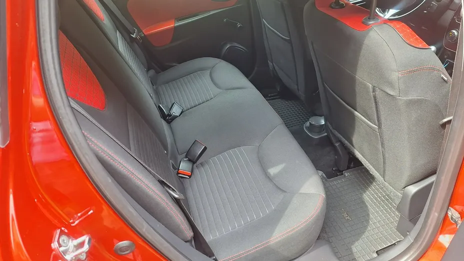 RENAULT Clio -