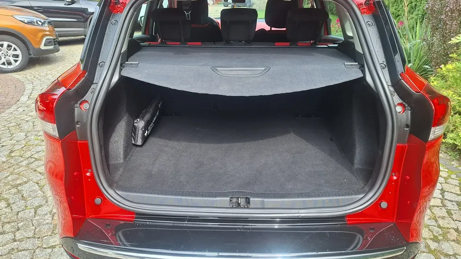 RENAULT Clio -