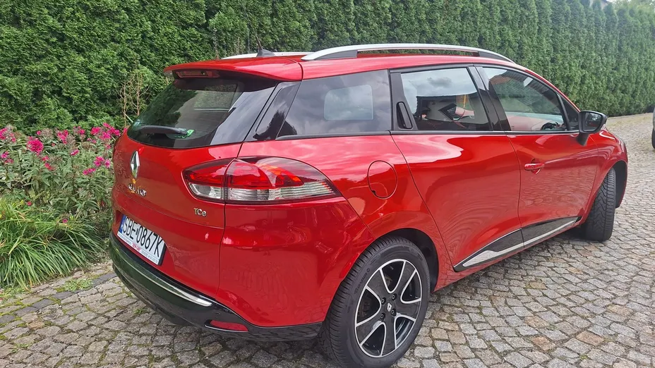 RENAULT Clio -