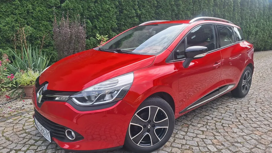 RENAULT Clio -