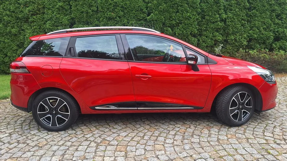 RENAULT Clio -