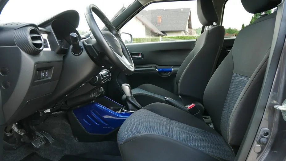 SUZUKI Ignis -