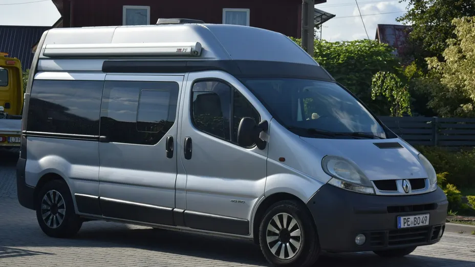 RENAULT Trafic -