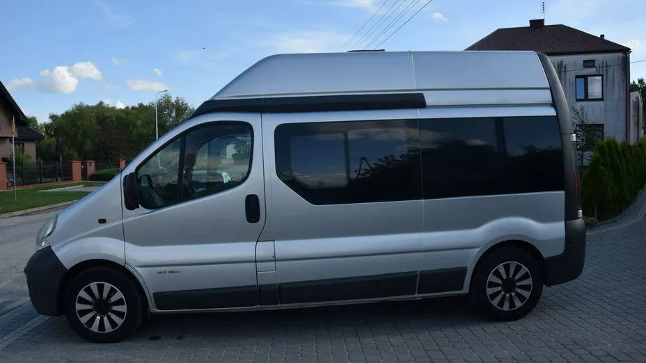 RENAULT Trafic -