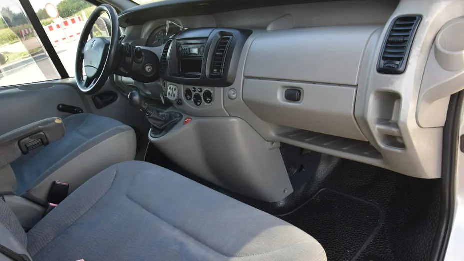 RENAULT Trafic -
