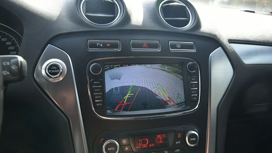 FORD Mondeo -
