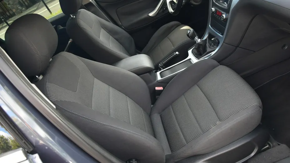 FORD Mondeo -