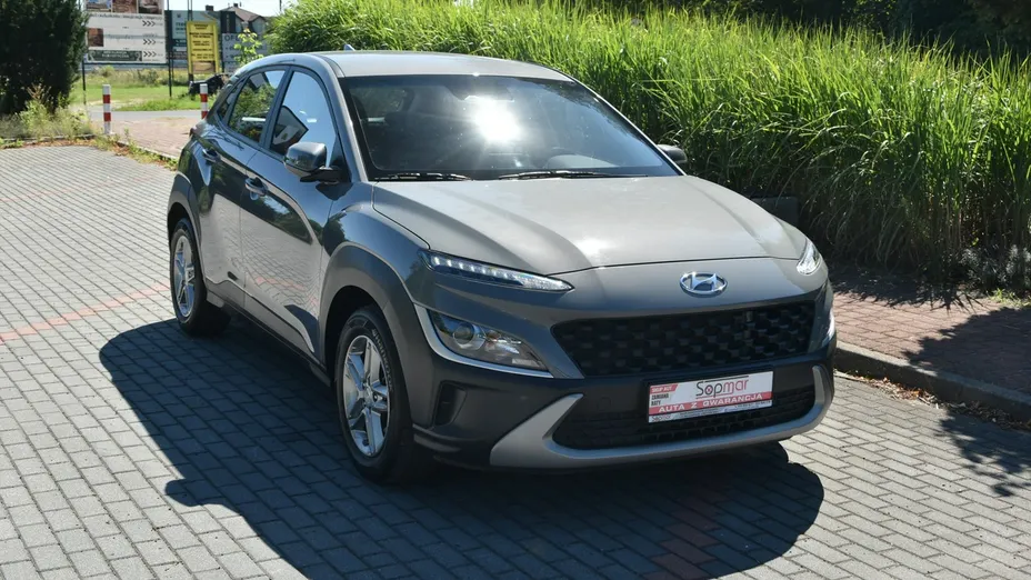 HYUNDAI Kona -