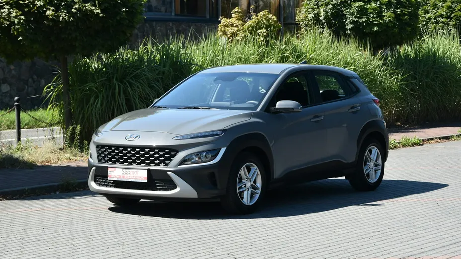 HYUNDAI Kona -