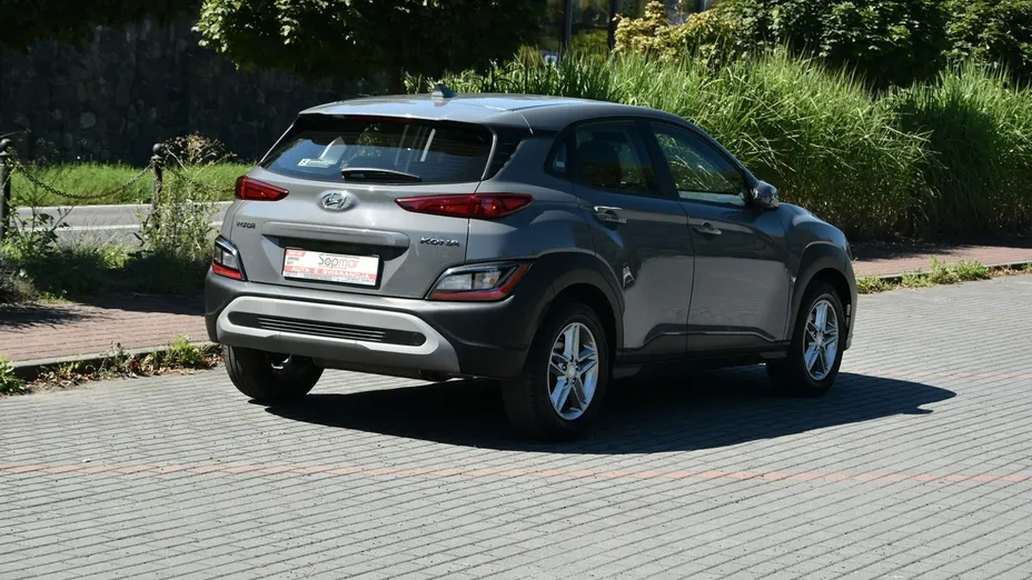 HYUNDAI Kona -