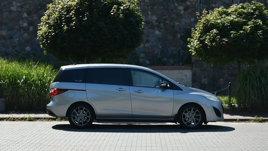 MAZDA 5 -