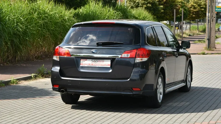 SUBARU Legacy -
