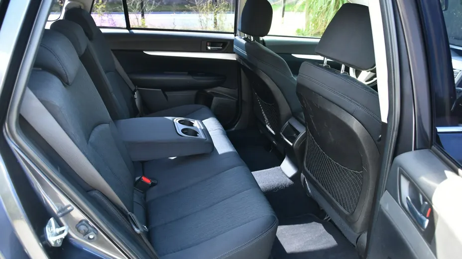 SUBARU Legacy -