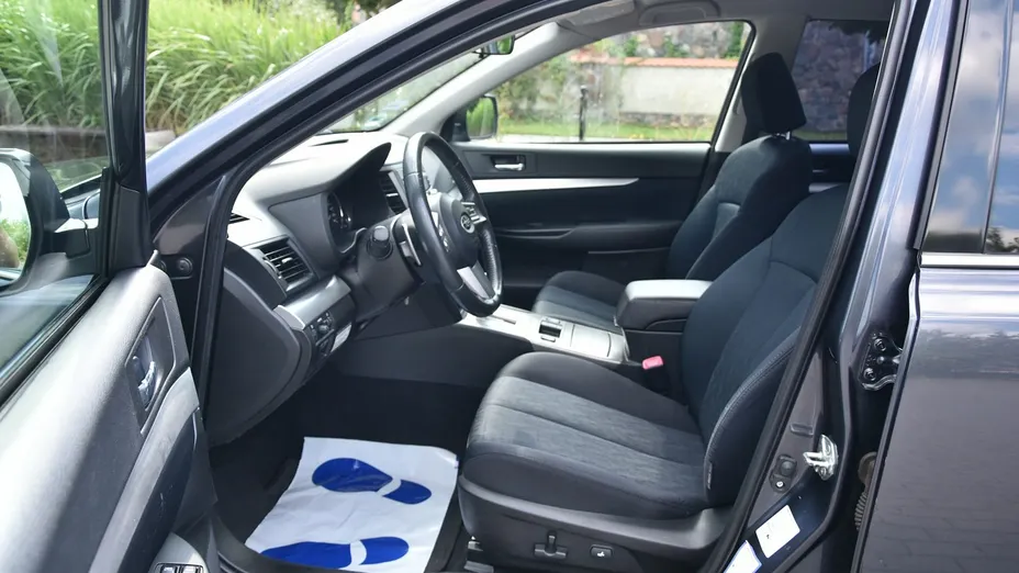 SUBARU Legacy -