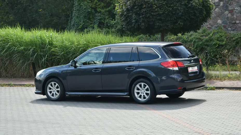 SUBARU Legacy -