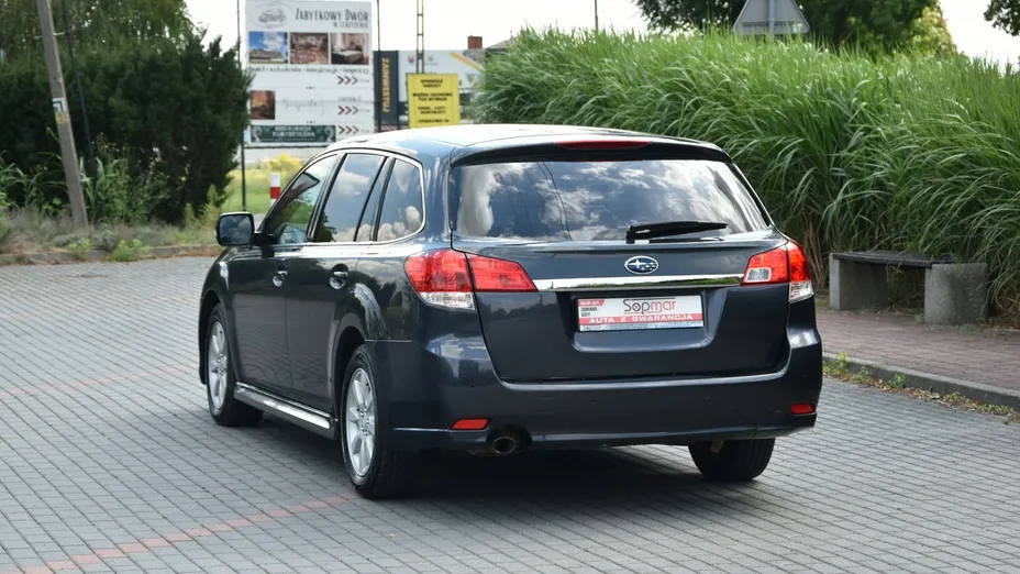 SUBARU Legacy -