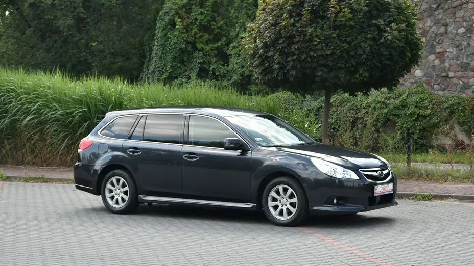 SUBARU Legacy -