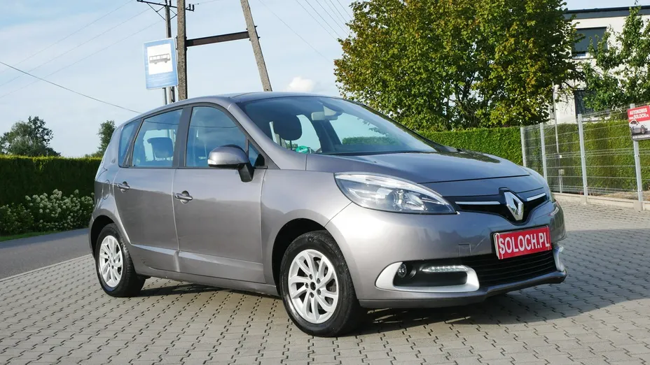 RENAULT Scenic -
