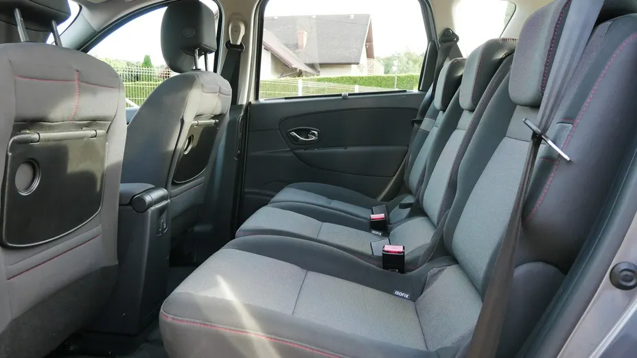 RENAULT Scenic -