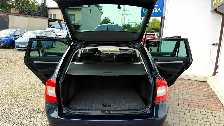 SKODA Octavia -