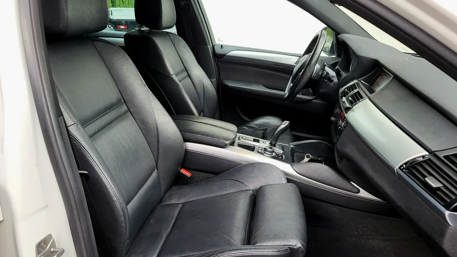 BMW X6 -