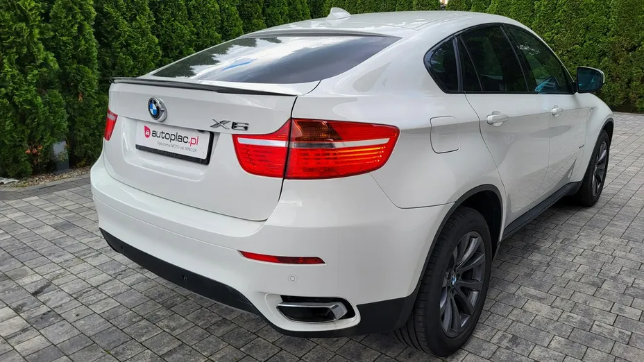 BMW X6 -