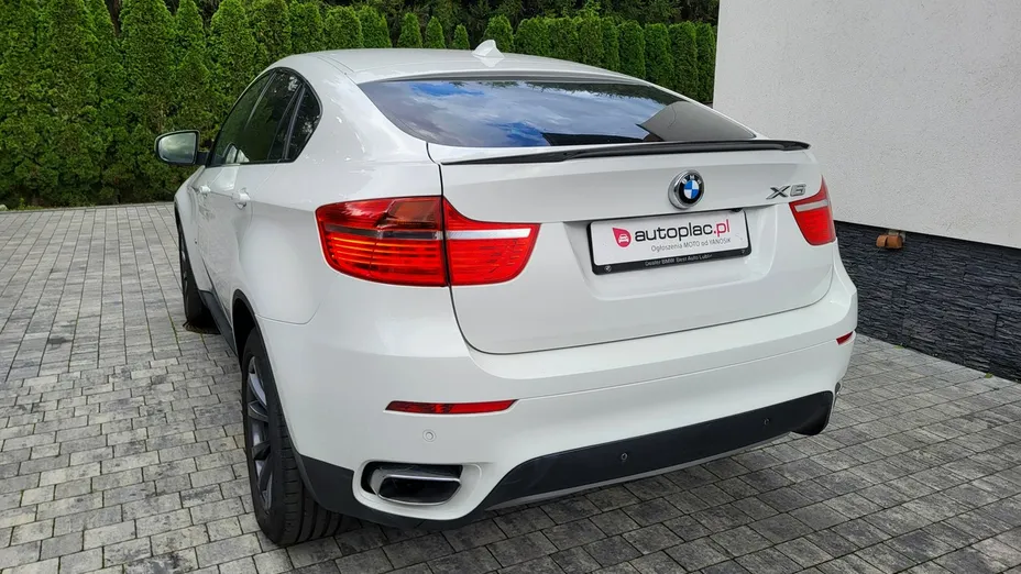 BMW X6 -