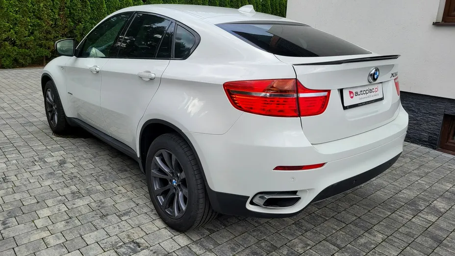 BMW X6 -