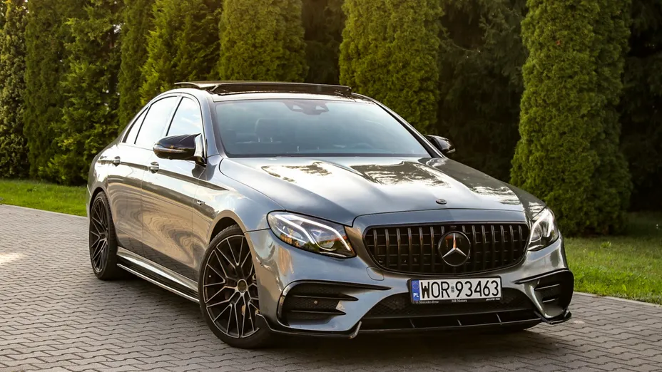 MERCEDES-BENZ E Klasa -