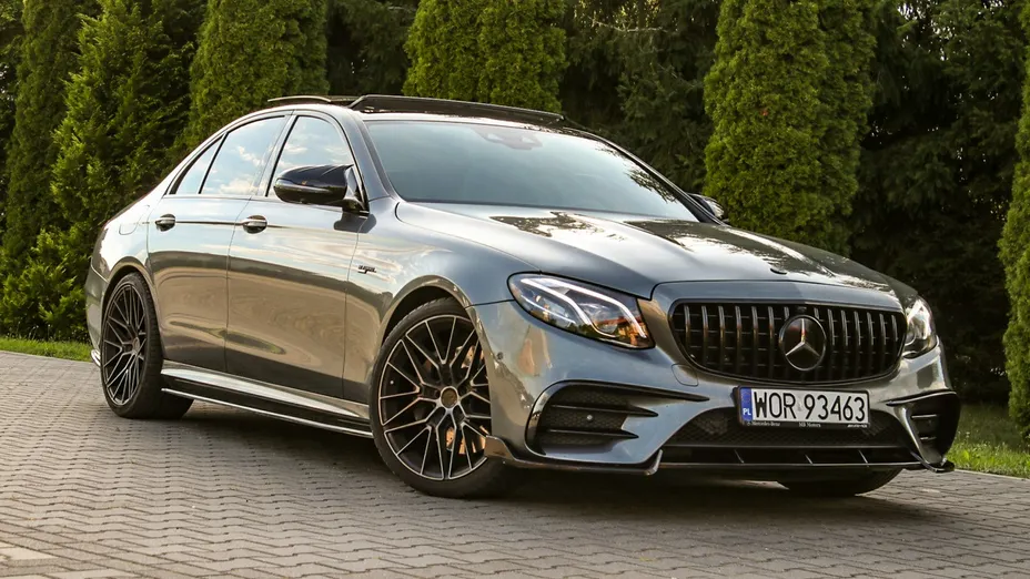 MERCEDES-BENZ E Klasa -