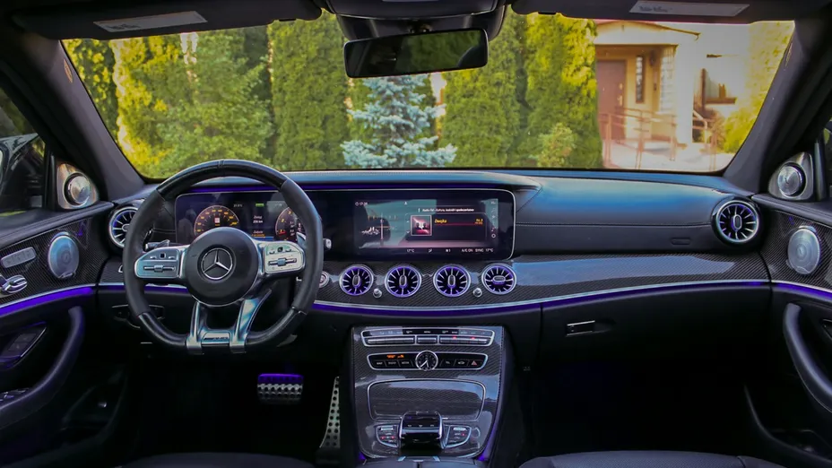 MERCEDES-BENZ E Klasa -