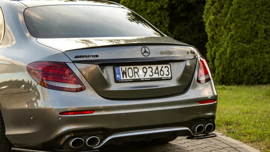 MERCEDES-BENZ E Klasa -