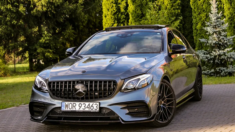 MERCEDES-BENZ E Klasa -