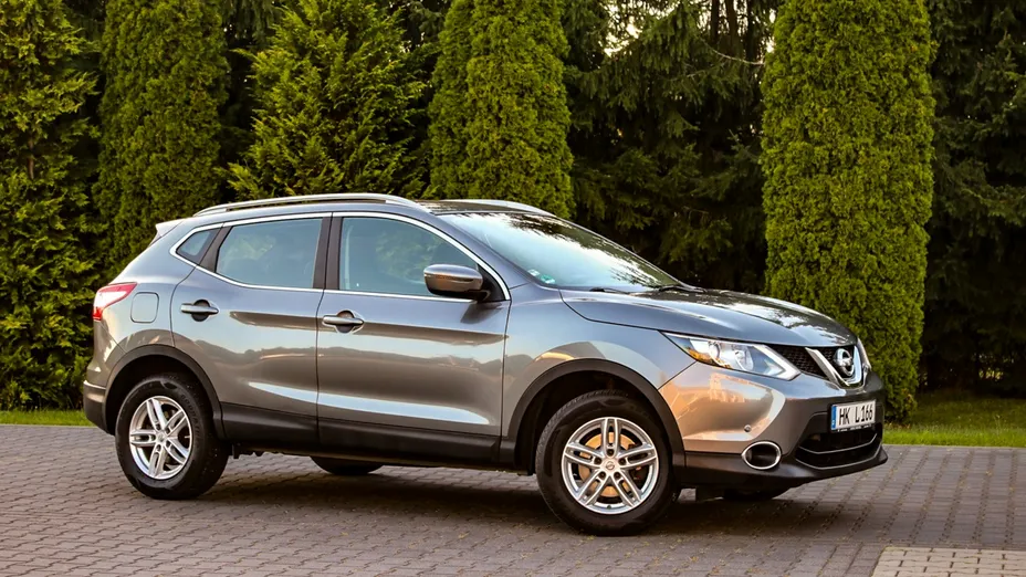 NISSAN Qashqai -