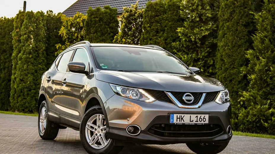 NISSAN Qashqai -