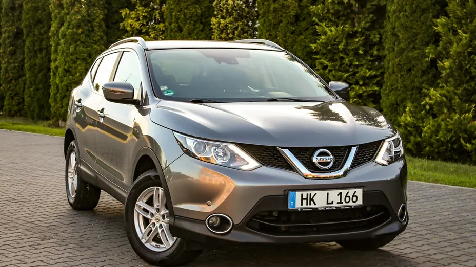NISSAN Qashqai -