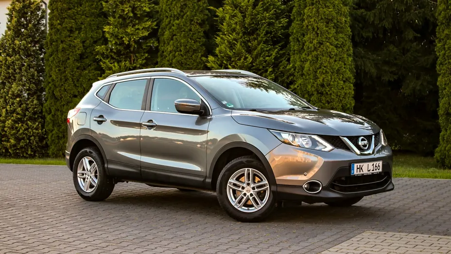 NISSAN Qashqai -