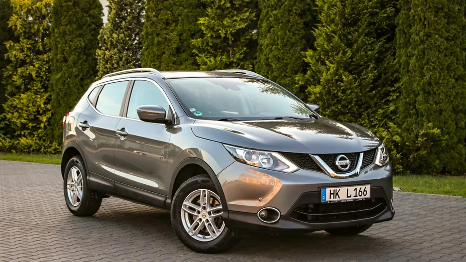 NISSAN Qashqai -