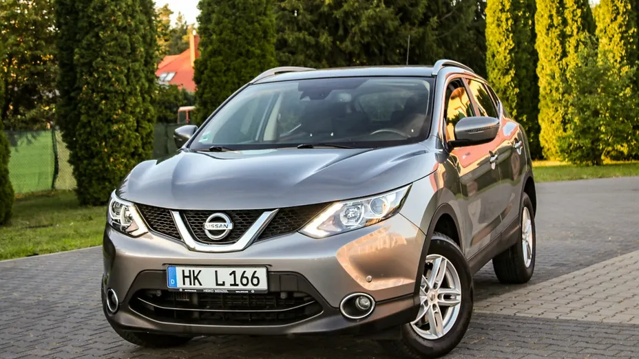 NISSAN Qashqai -