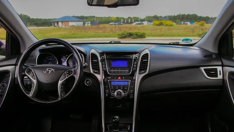 HYUNDAI i30 -