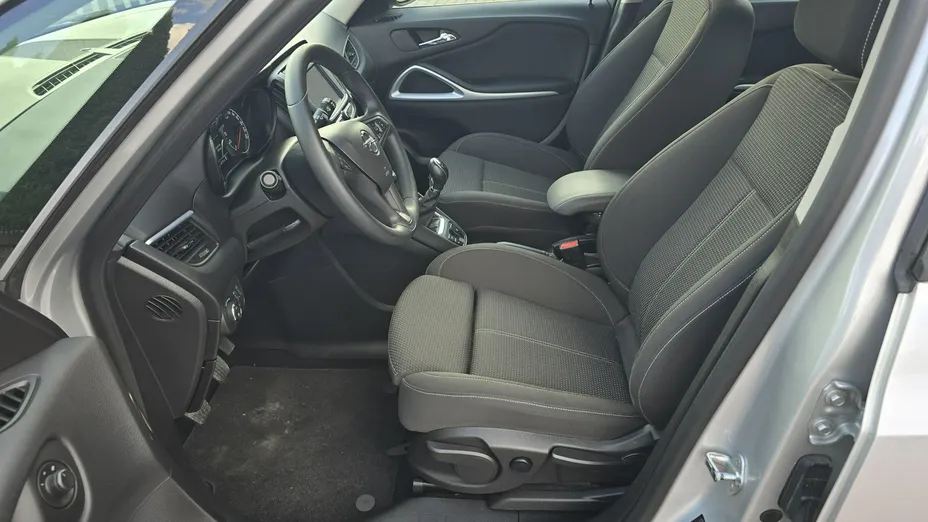 OPEL Zafira -