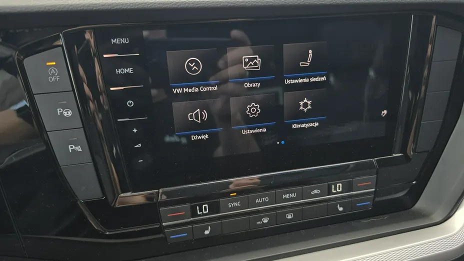VOLKSWAGEN Touareg -