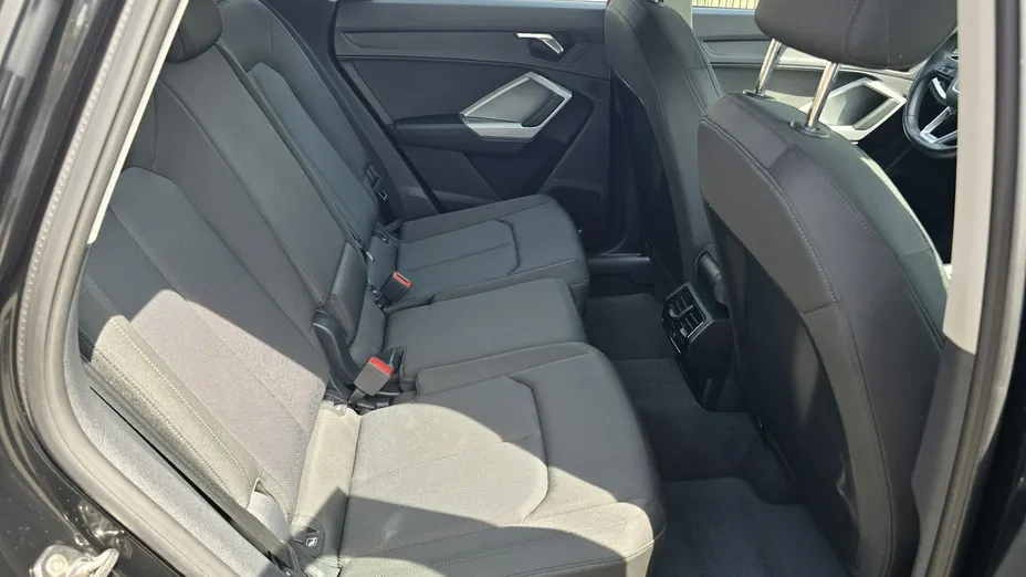 AUDI Q3 -