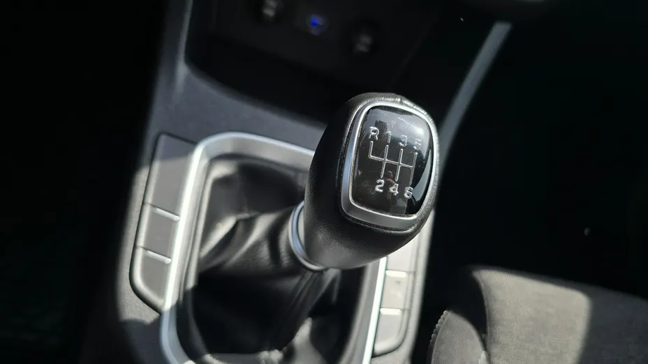 HYUNDAI i30 -